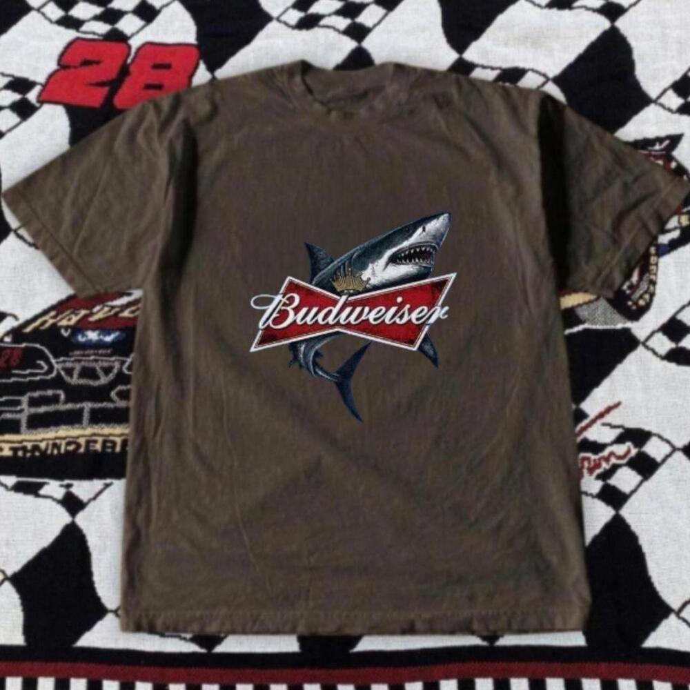Gildan Brown T Shirt Budweiser Shark Graphic Tee